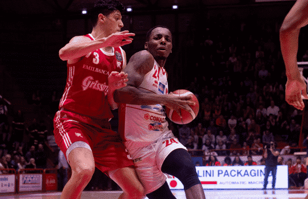 Carl Wheatle signs new two-year deal to stay with Pistoia