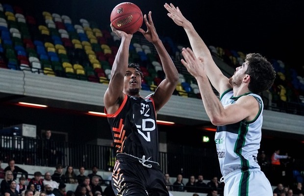 The second match up between these teams was important as the Lions aimed for the second spot of Group A and Joventut Badalona to clinch play-offs berth.