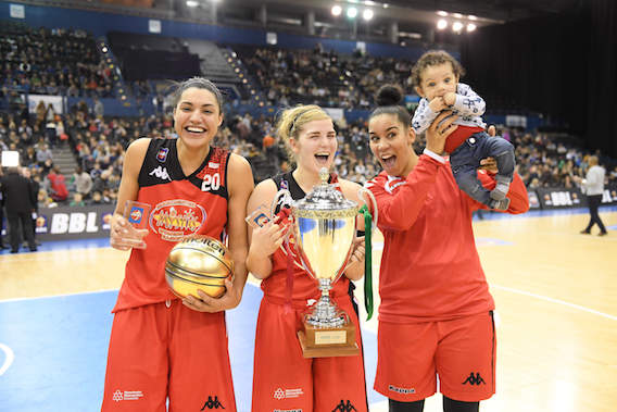 Allen, Jones, Thomas-Johnson - and Hendrix celebrate (Mansoor Ahmed)